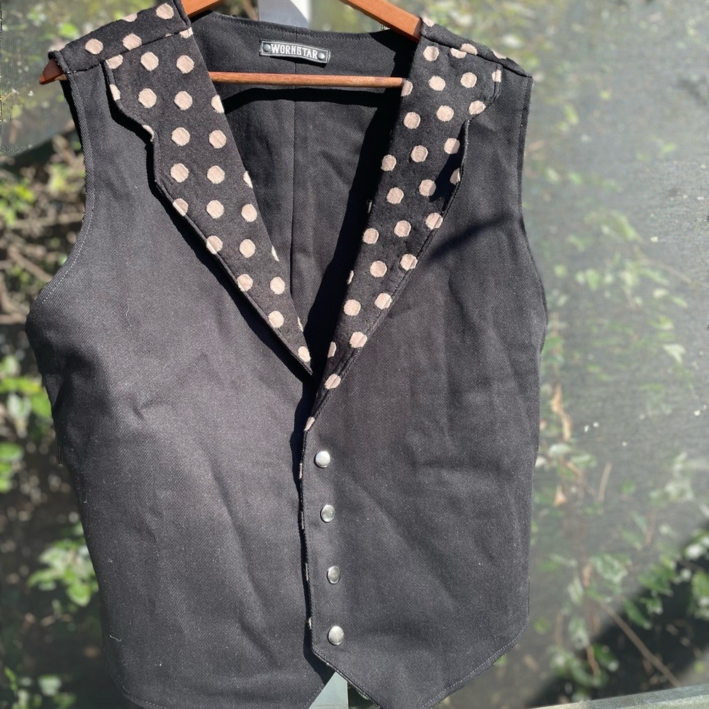 Black WORNSTAR Vest with Polka Dot Collar